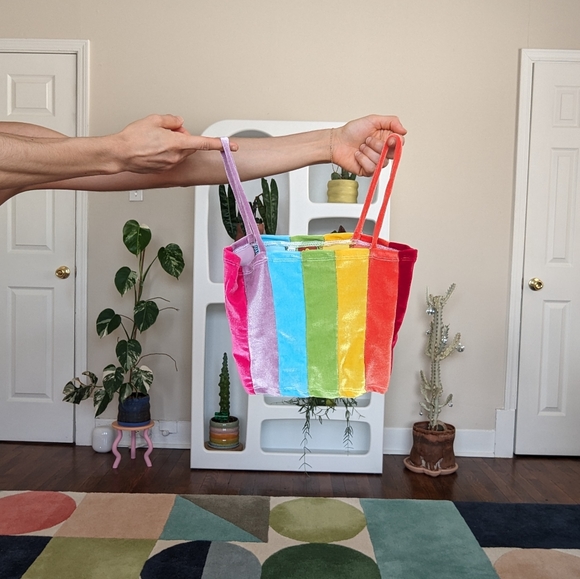 🚫 CLOTHING SWAPPED - K.S. Garner Rainbow Luna Top - Picture 6 of 7